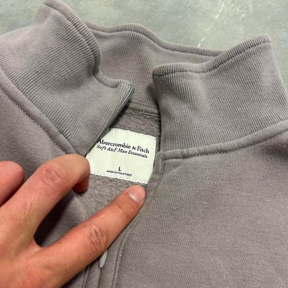 Abercrombie & Fitch Quarter Zip Sweater - Picture 2 of 2